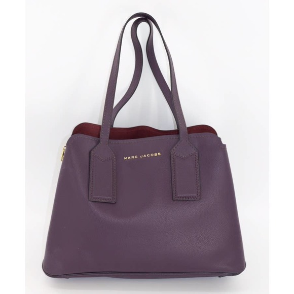 Marc Jacobs Handbags - Marc Jacobs Purse